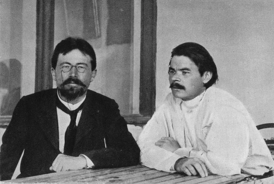 Чехов и Горький. Фото: Леонид Валентинович Средин (1860-1909).