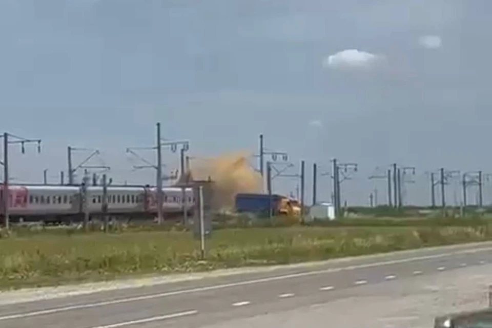 Избежать столкновения не удалось Фото: кадр из видео