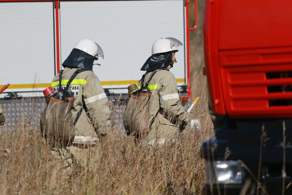 К ликвидации огня привлекли девять человек