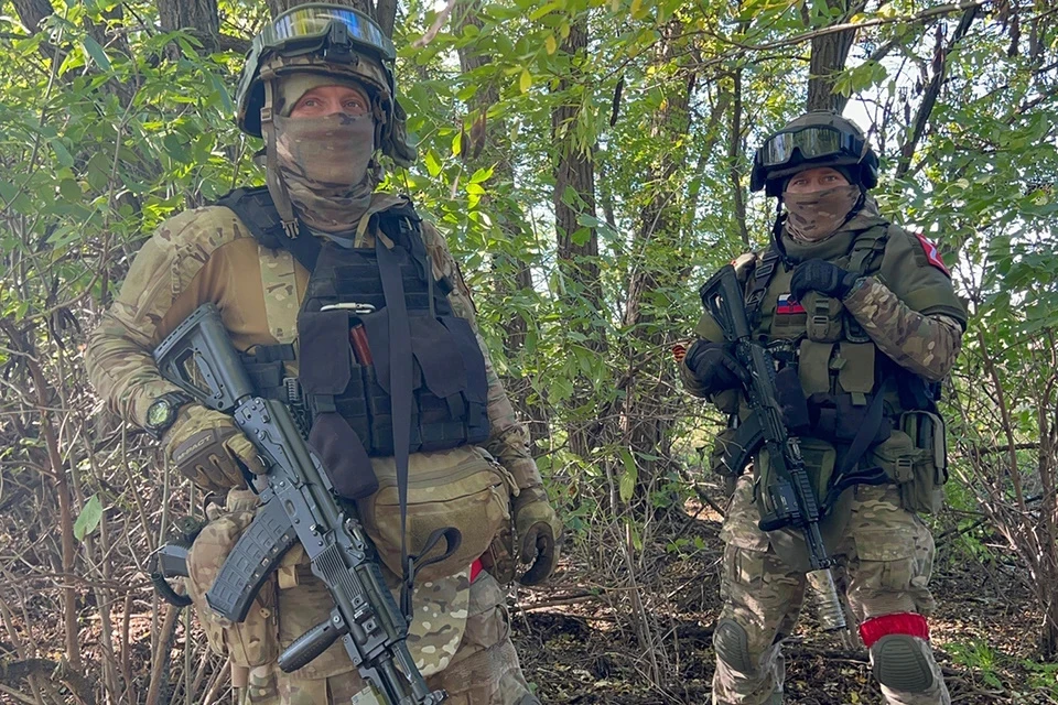 Российские военные наносят по противнику удар за ударом