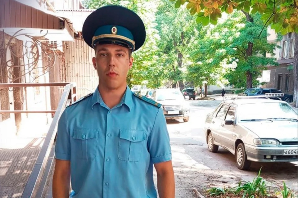 Сотрудник службы судебных приставов Клим Сельский не остался равнодушным к чужой беде. Фото: ГУФССП России по ДНР