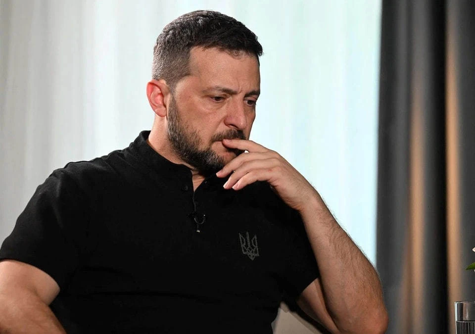 Зеленский поручил активизировать все контакты с США