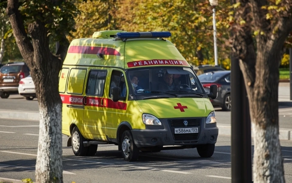 Трое детей сильно пострадали при падении из окон и в ДТП в Магаданской области