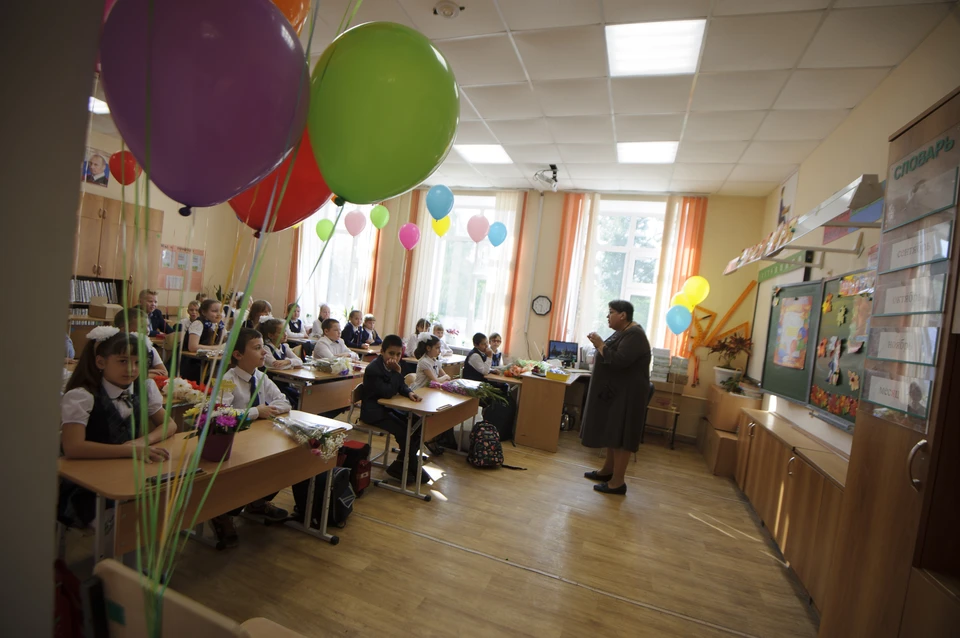 Школы Смоленска готовят к новому учебному году.