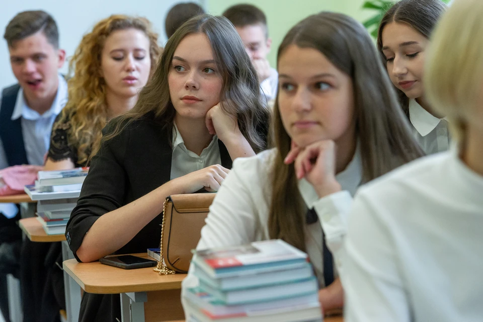 Новосибирские старшеклассники помогали выявлять пропаганду наркотиков.