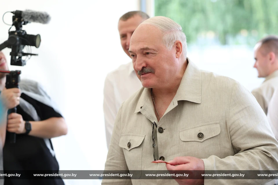 Лукашенко приехал в Могилевскую область в рубашке от ателье Совмина. Фото: president.gov.by