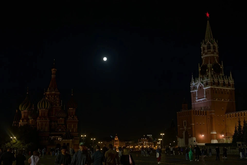 В столице в ближайшие дни сохранятся тропические ночи