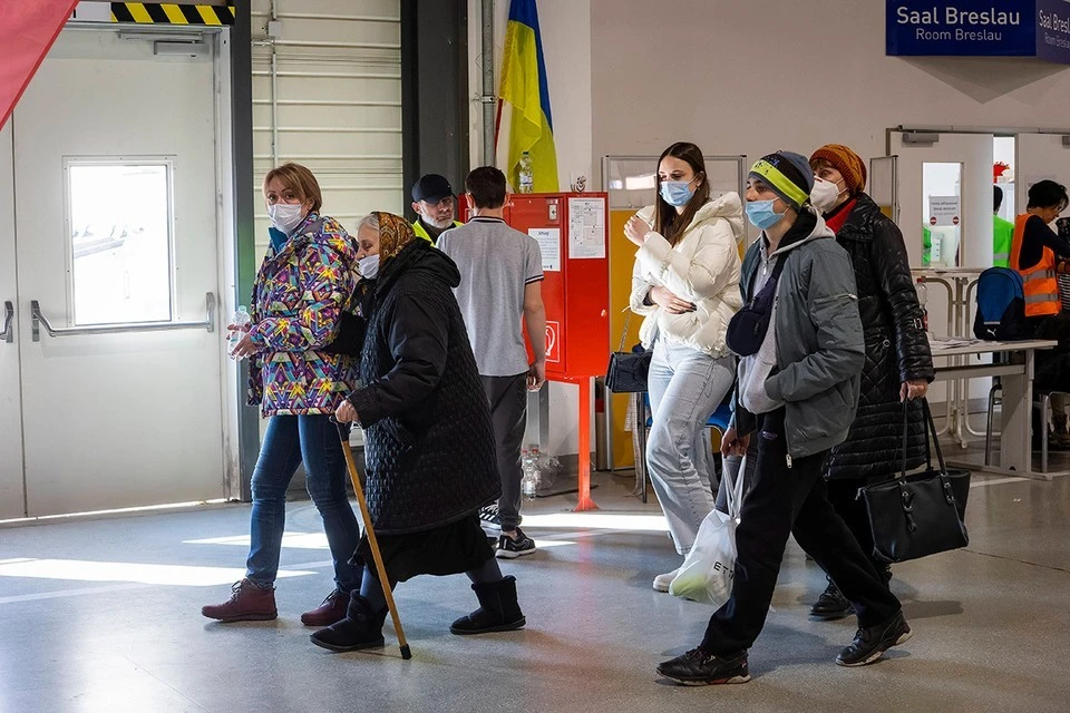 Мерц: ФРГ ужесточит правила получения социальной помощи для украинских беженцев