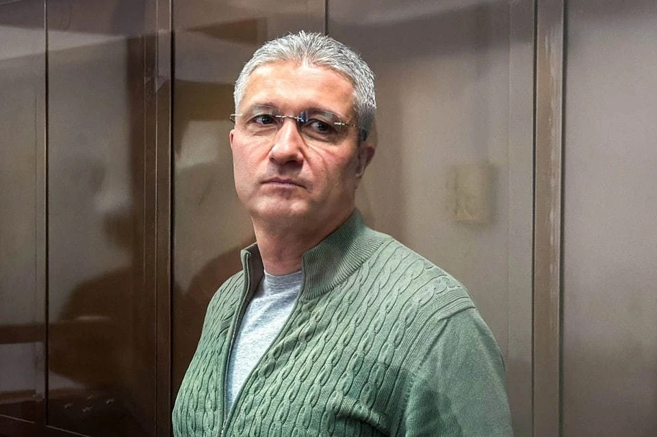 СК сообщил, что Тимур Иванов получил взятку в виде бани и котельной для своей бывшей жены.