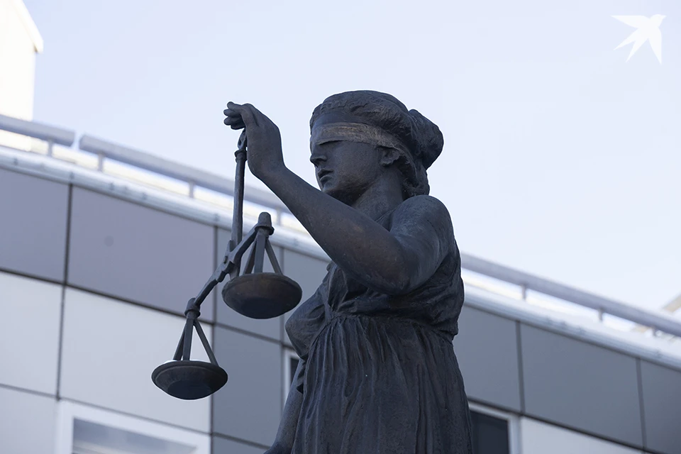 В отношении нарушительницы возбуждено административное дело, сигареты изъяты.