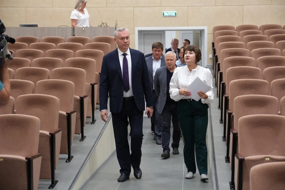 Губернатор Новосибирской области Андрей Травников проконтролировал развитие социальной инфраструктуры в Искитимском районе. Фото: правительство Новосибирской области