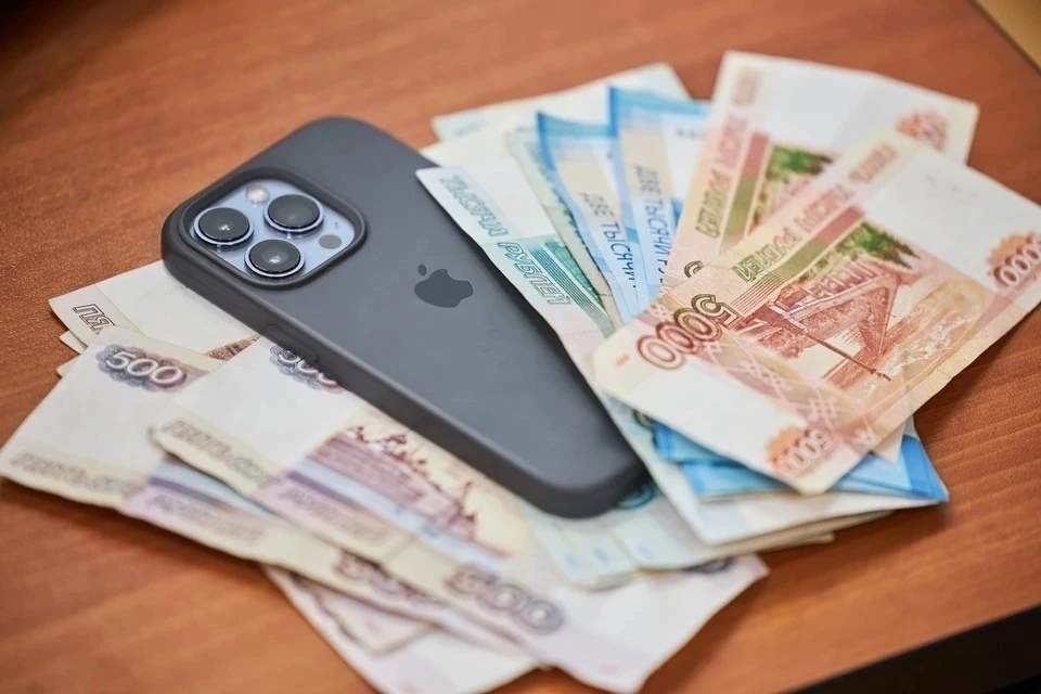 Мошенники украли у жителя Коми 6,2 млн рублей под предлогом «секретной операции»