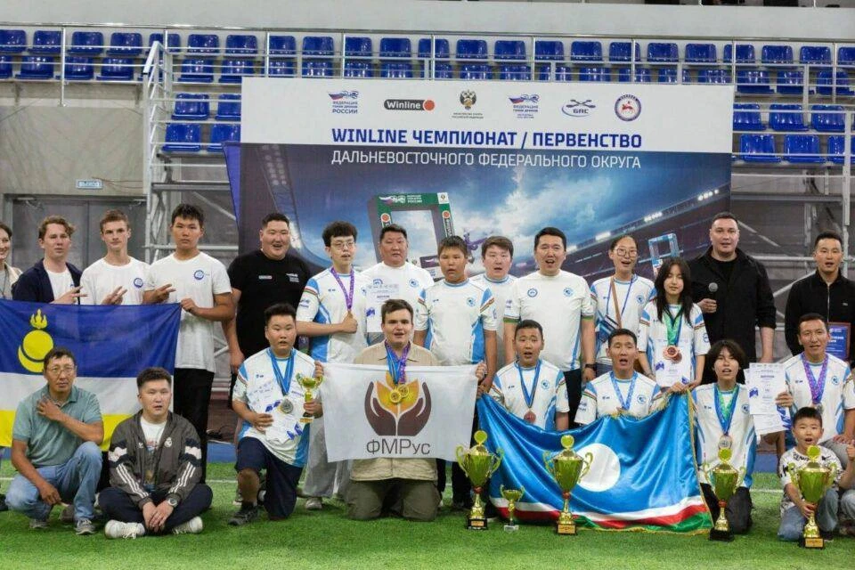 Сборная Якутии стала лидером по медалям на чемпионате Дальнего Востока по гонкам дронов. Фото: Минобрнауки