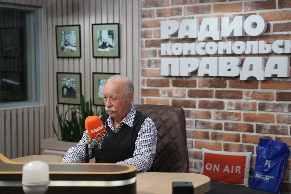 Телеведущий отметил, что за годы слово «крайний» буквально «прилипло» к нему