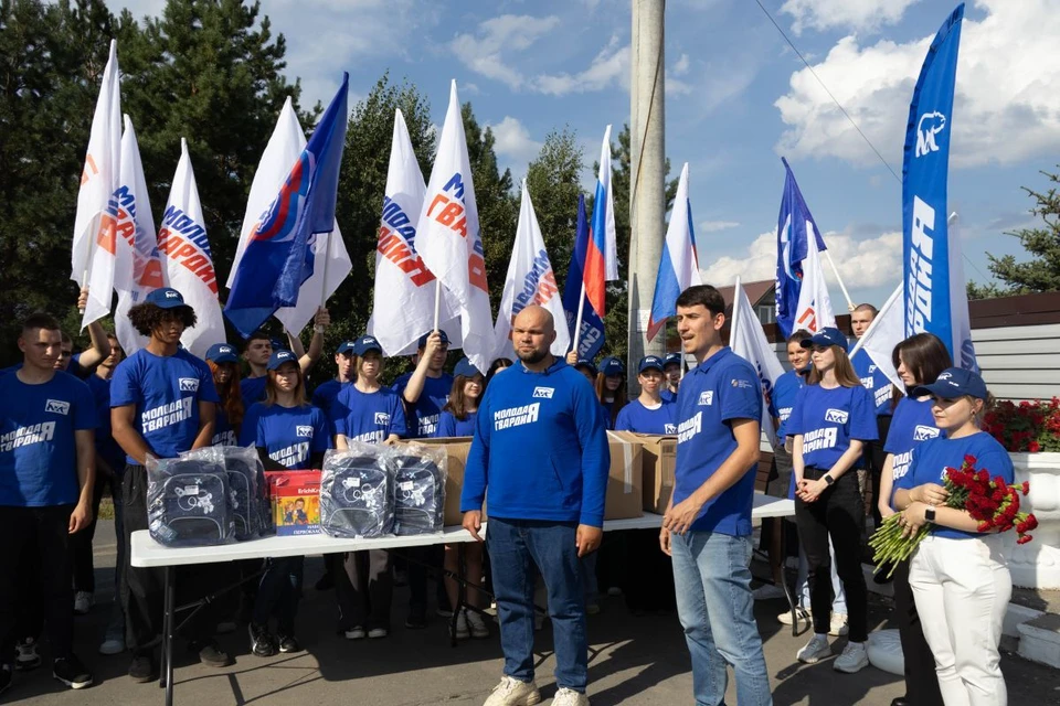 Очередную партию гуманитарной помощи направили из Самары в Курскую область. Фото: пресс-служба «Единой России»