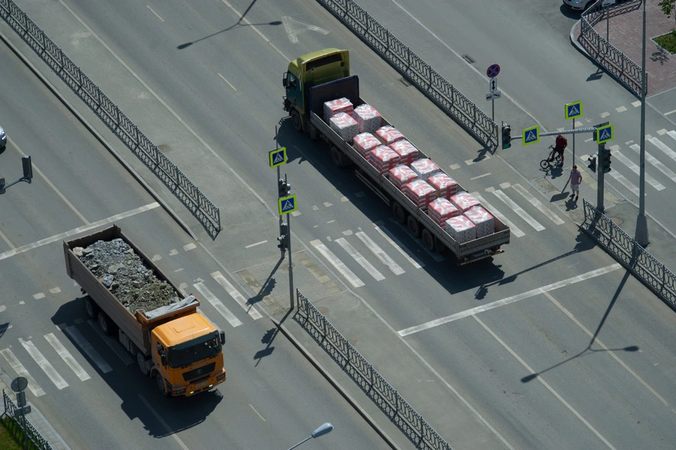 В Новосибирске введут ограничения для большегрузов.