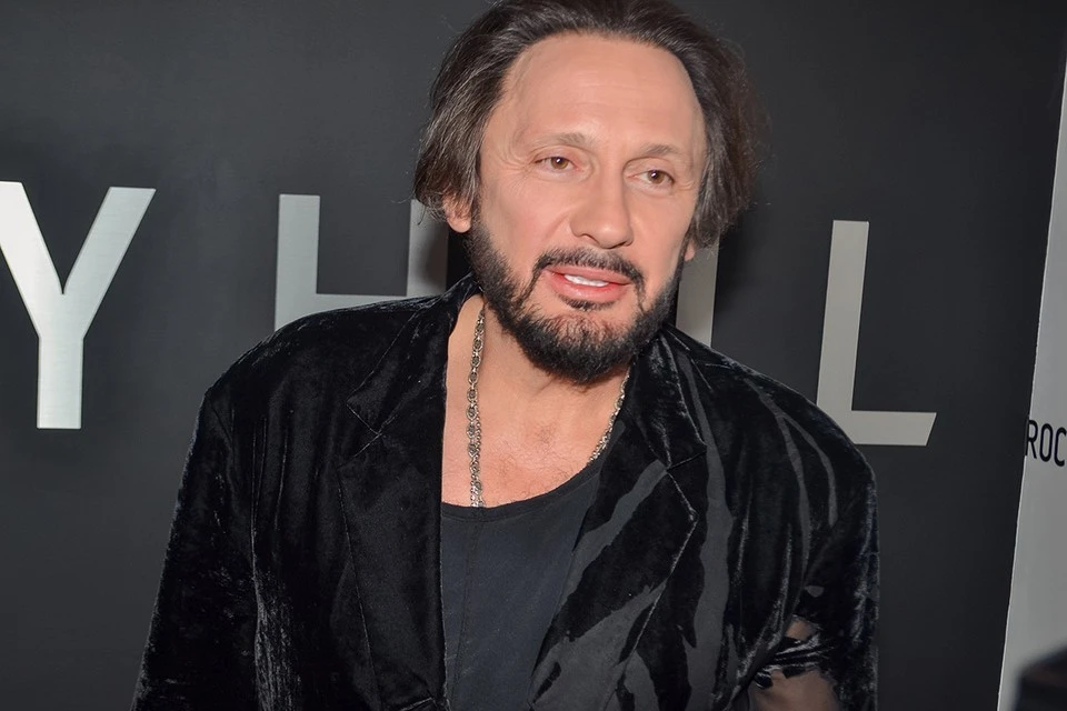 Стас Михайлов включил в райдер кефир, черную икру и алкоголь