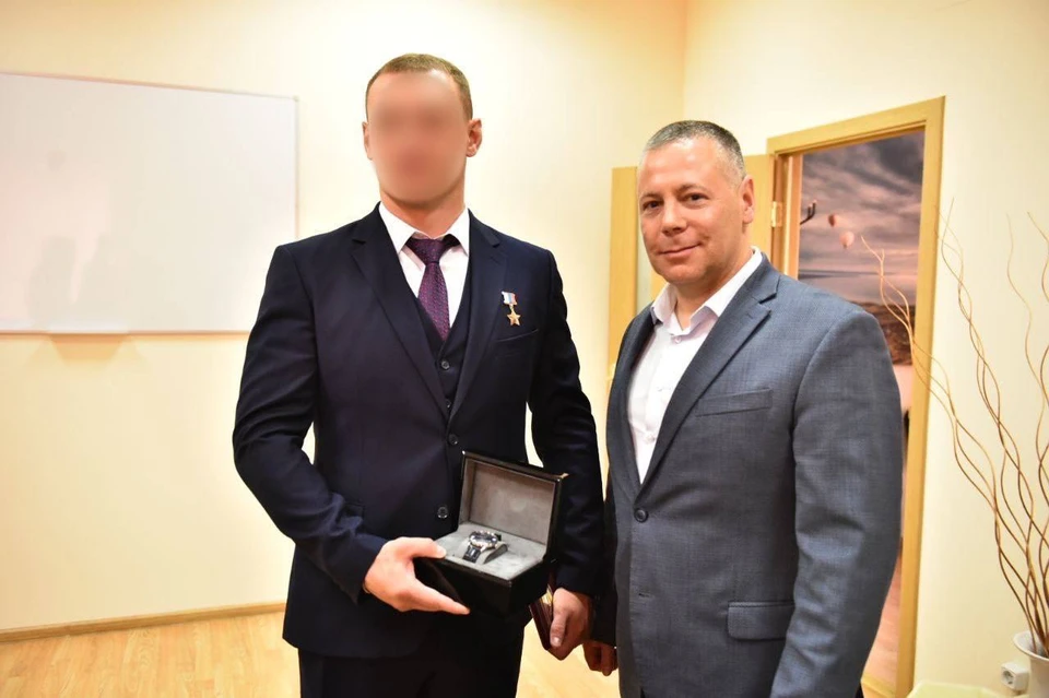 Герой России первым получил региональную медаль "Честь и слава".