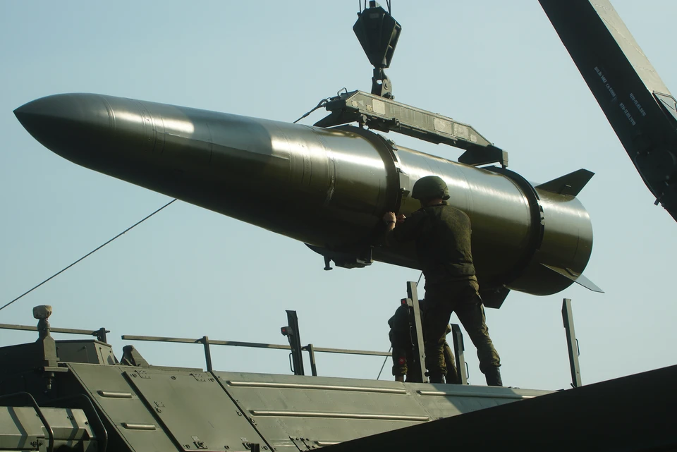 Гарантию полной безопасности Калининграда могут дать только ракеты с ядерными боеголовками.