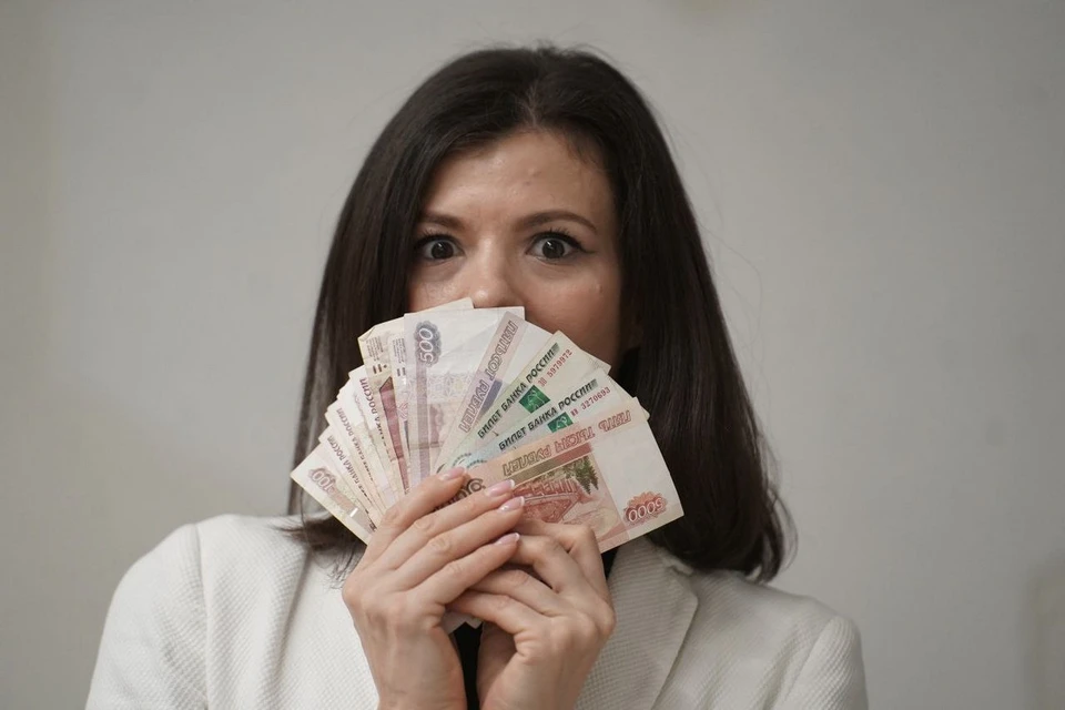 Вместо прибыли жительница Ульяновска потеряла 3 млн рублей и получила угрозы о мошенников