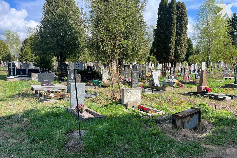 Милиция поймала похитителя крестов и оградок с кладбищ в Ошмянском районе.