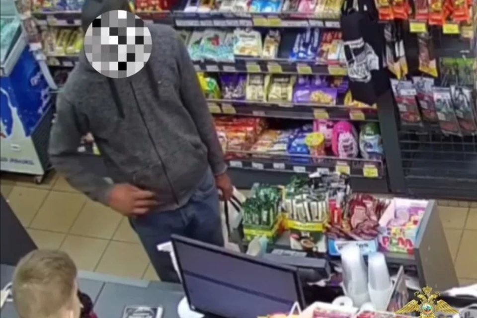 Узнали его? Звоните в полицию!