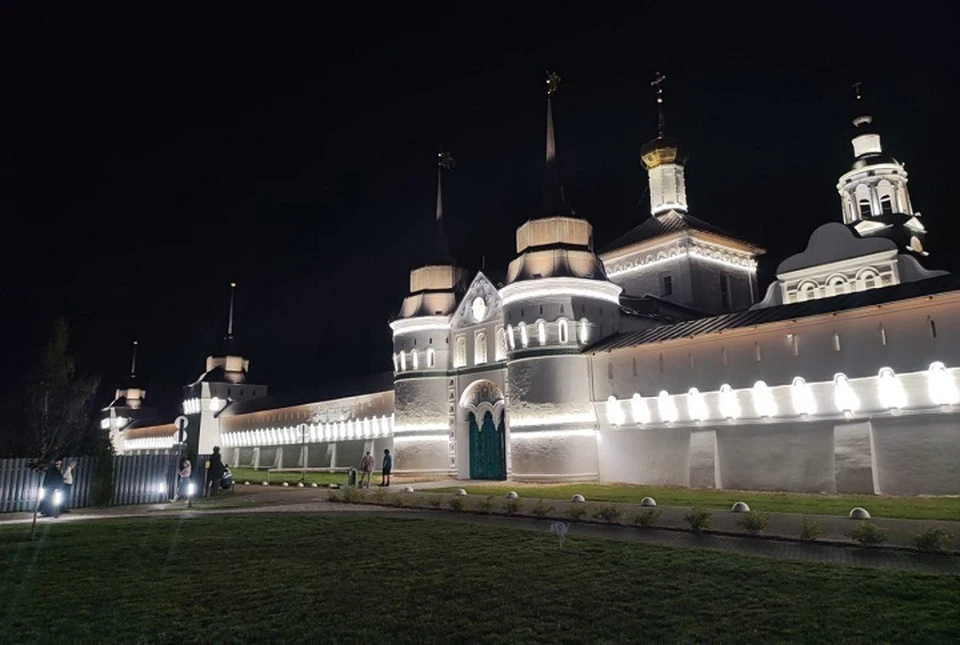 Незрячего блогера из Ярославля не пустили в монастырь с собакой-поводырем.