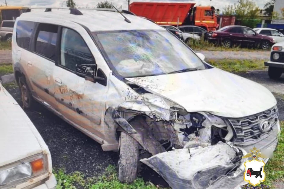 В Тайшетском районе двое мужчин угнали автомобиль и попали в аварию.