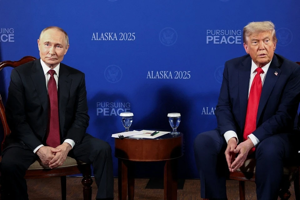 Переговоры Путина и Трампа завершены