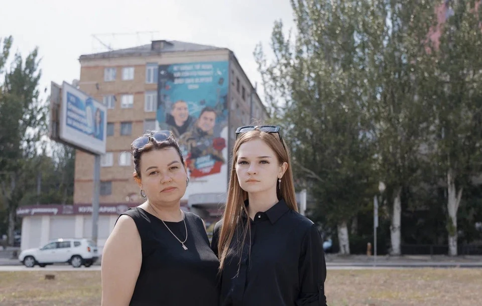 Для родных Коли и Давида этот день – не только скорбь, но и гордость за совершенный ими подвиг. Фото: Пресс-служба Народного фронта ДНР