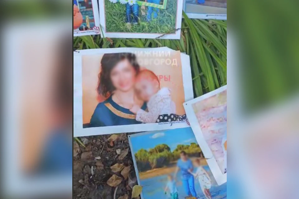 Фотографии с выставки ко Дню матери выбросили около кладбища в Павлове. Фото: Нижний Новгород без цензуры
