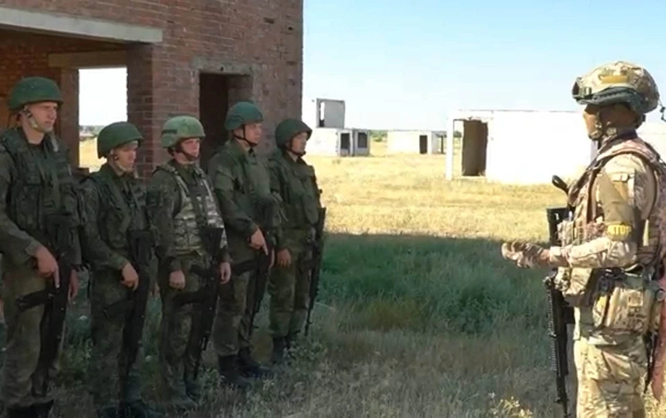 Занятия проходят на полигоне под Волгоградом. Фото: ЮВО.