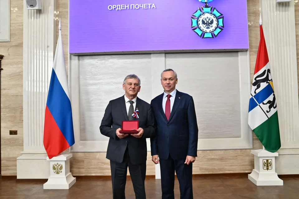 Награду от имени коллектива принял ректор вуза Анатолий Батаев. Фото: НГТУ НЭТИ
