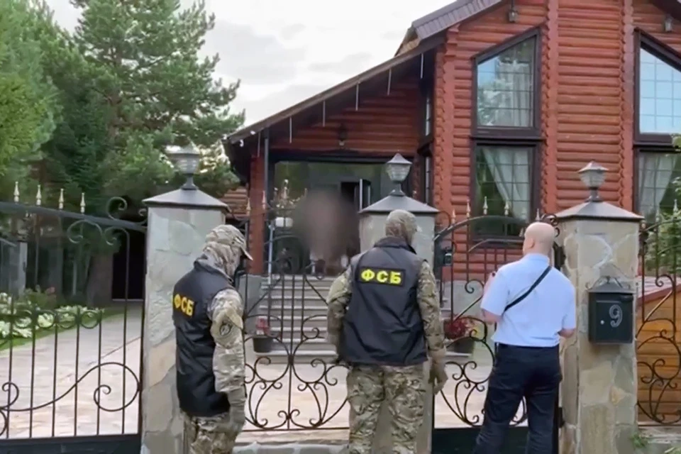 Дома у врача устроили обыск. Фото: СУ СК по Челябинской области
