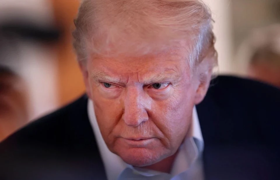 Трамп заявил, что вместе с министром обороны Штатов Хегсетом следит за развитием событий на Украине
