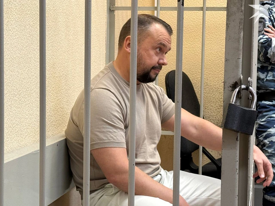 Уральскому экс-адвокату Певчеву смягчили меру пресечения