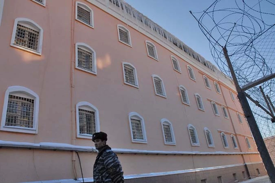 Больше семи лет проведет в тюрьме напавший на собутыльников житель Кимовска Тульской области