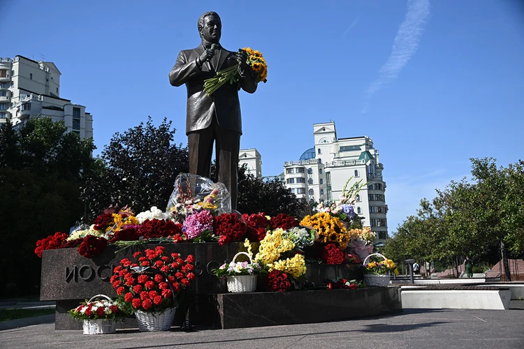 В Москве вспоминали Иосифа Кобзона