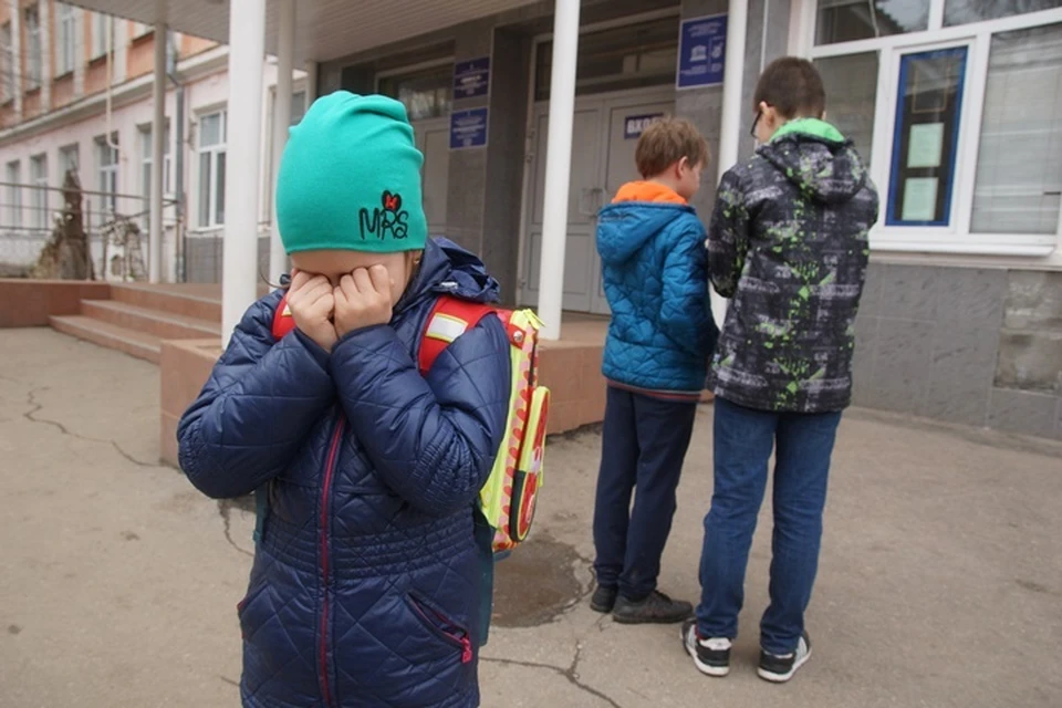 Мама обещала девочке, что когда-нибудь заберет ее.