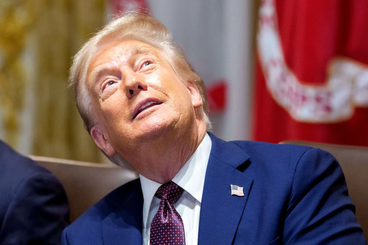Дональда Трампа чуть было не похоронили: Президент США опроверг слухи о своей кончине странными постами в соцсетях
