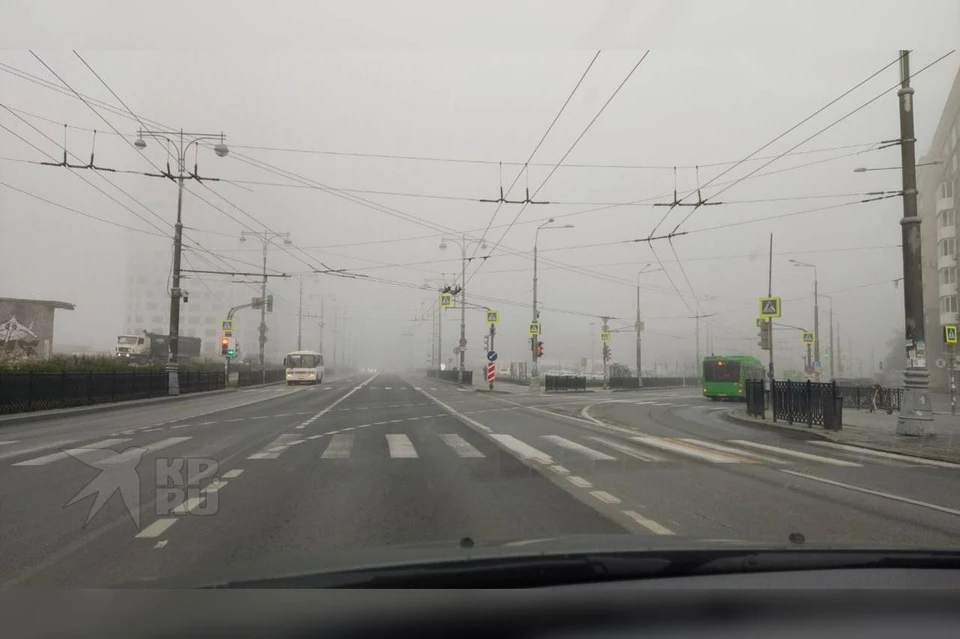 Екатеринбург окутал густой туман