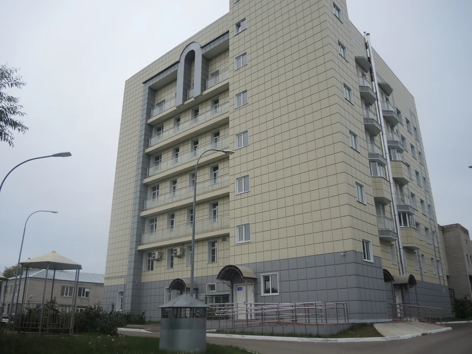 Здание Гусь-Хрустальной ЦРБ, в котором находится родильное отделение.