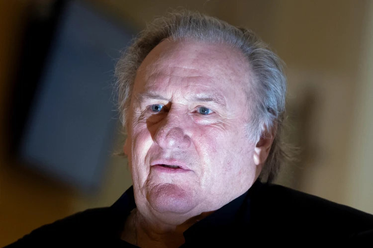 «Семь лет ада»: актриса довела Депардье до уголовного суда за изнасилование