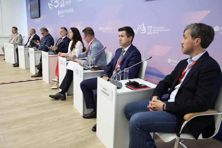В инфраструктурные облигации ДОМ.РФ вложились более 60 институциональных и 6,5 тысяч частных инвесторов