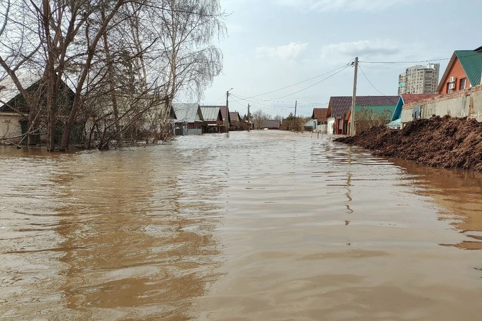 Особое внимание уделяется прогнозированию развития паводков с расчетом зон затопления