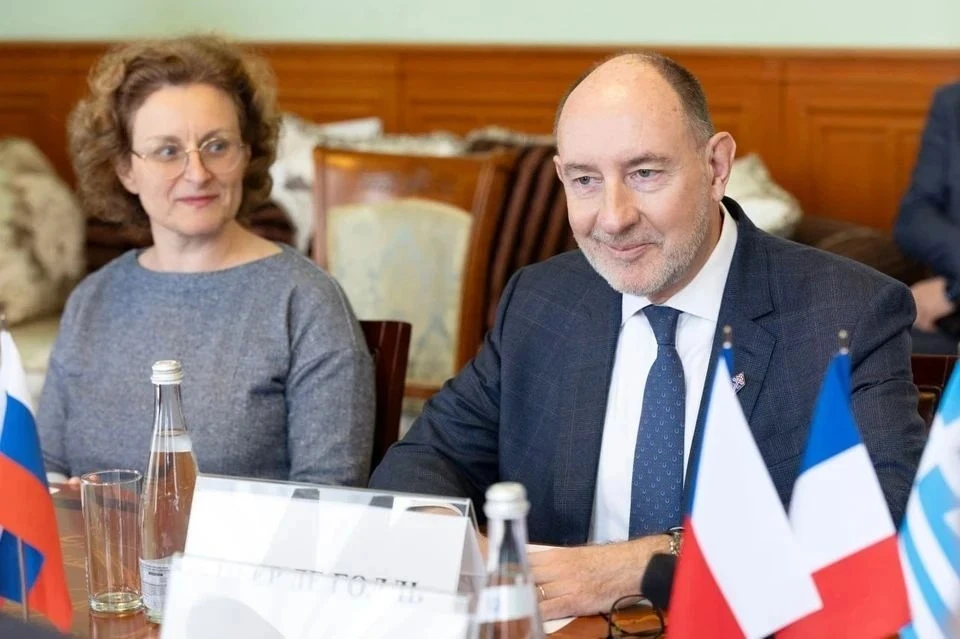 Внук Шарля де Голля заявил, что в случае переезда в РФ жил бы в Москве Фото: Telegram-канал главы Крыма Сергея Аксенова