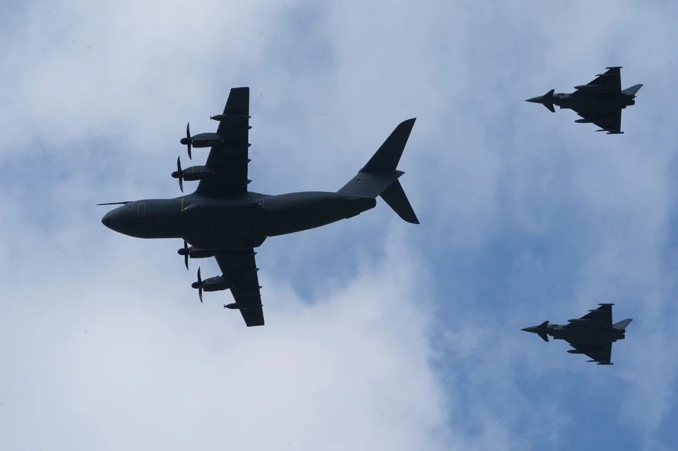 Стокгольм намерен направить военную технику в Варшаву в срочном порядке