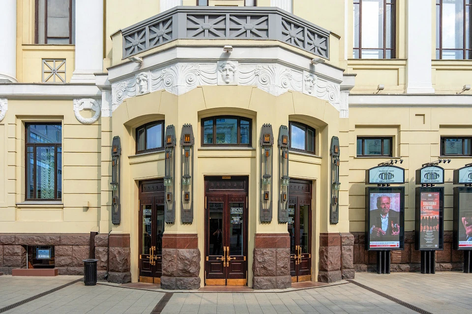 Сервис «Мосбилет» открыл эксклюзивную продажу билетов на премьеру в Ленкоме Фото: «Мосфото»: — постановка в «Ленкоме»
