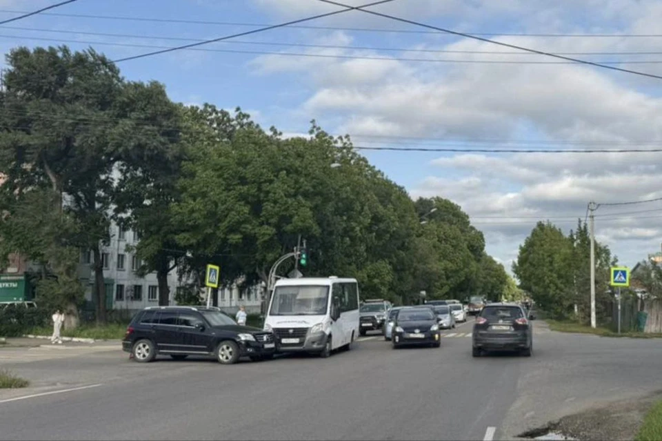 По предварительным данным, водитель общественного транспорта выехал на перекресток на красный сигнал светофора Фото: прокуратура Приморского края