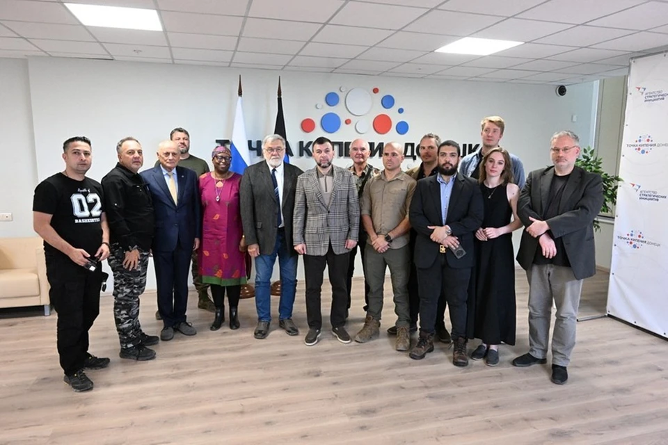 Глава ДНР рассказал иностранным журналистам о ситуации в Донбассе. Фото: ТГ/Пушилин